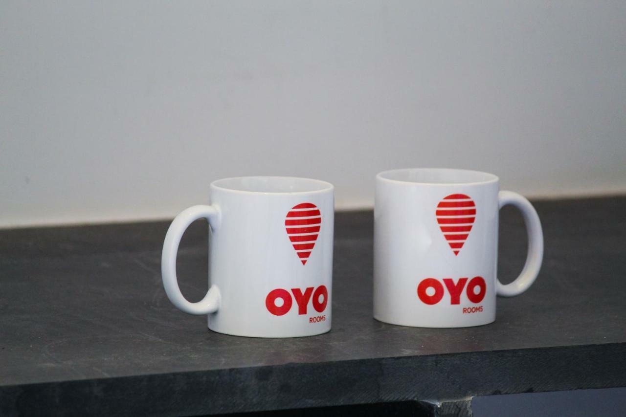 Oyo 13170 Victory Suites バンガロール エクステリア 写真
